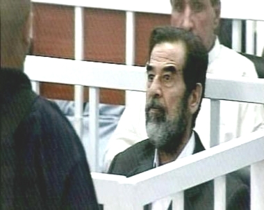 "Saddam bir köpek gibi gebertilmeli"!!