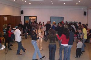 Dengê Kurdî li salonên zanîngehên Elmanya bilind dibe